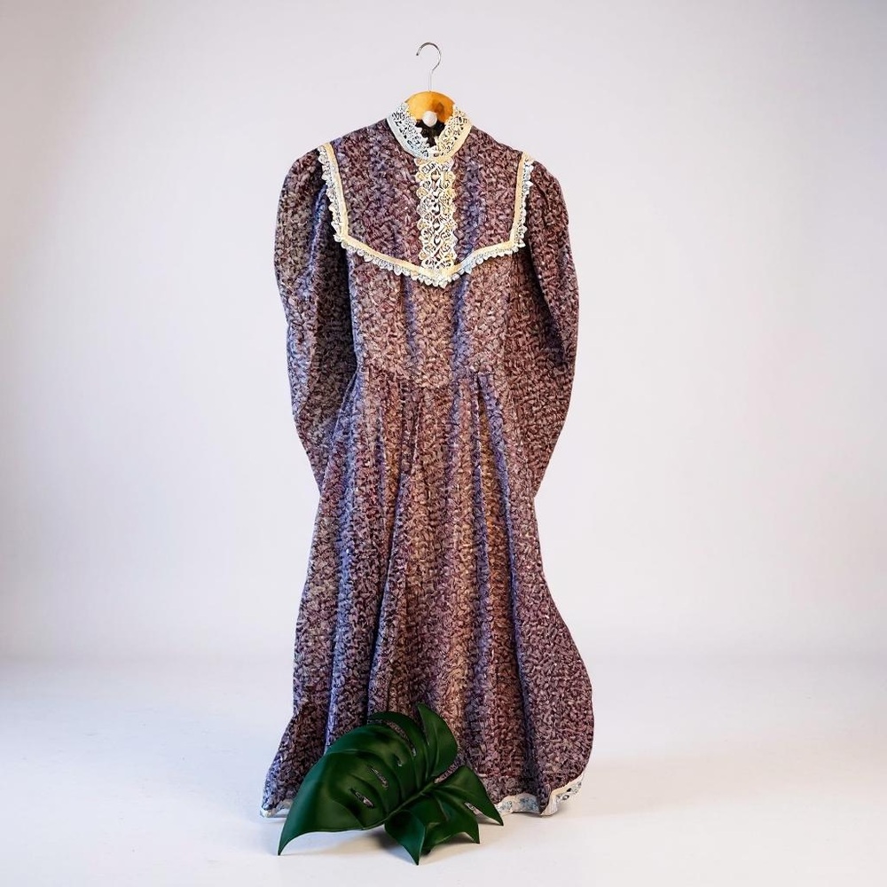 Authentic Floral Purple Gunne Sax